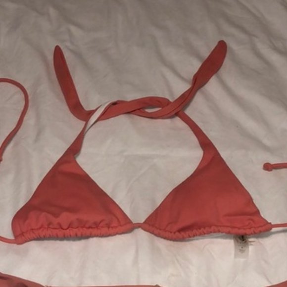 Victoria’s Secret Bikini Top - Picture 2 of 4